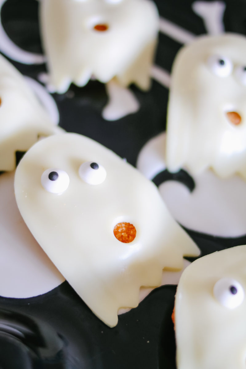 A Spooktacular Halloween Party Spread - Seven Graces